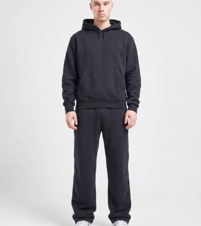 Man_wearing_black_hooded_tracksuit_202608291643