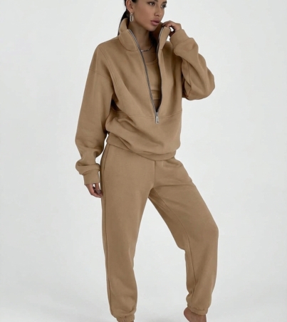 Model_wearing_beige_tracksuit_202608271627 (1)