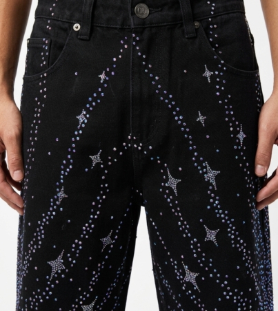 Model_wearing_rhinestone_denim_s…_202608252120 (2)