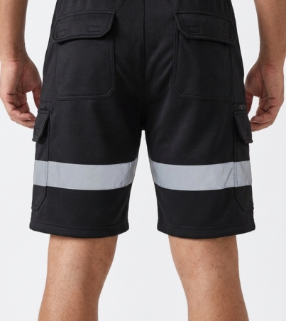 Male_model_wearing_black_shorts_20260911181743