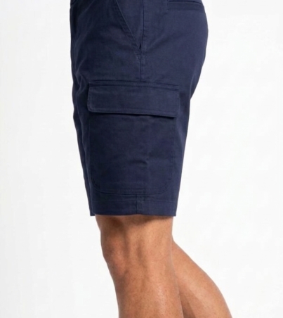 Male_model_wearing_cargo_shorts_20260911191343-600x1075.jpeg_20260914123403