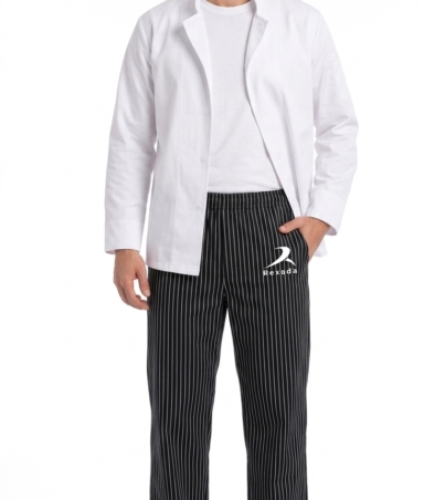 Male_model_wearing_chef_pants_202609040157