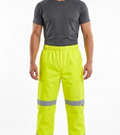 Male_model_wearing_safety_pants_20260913235501