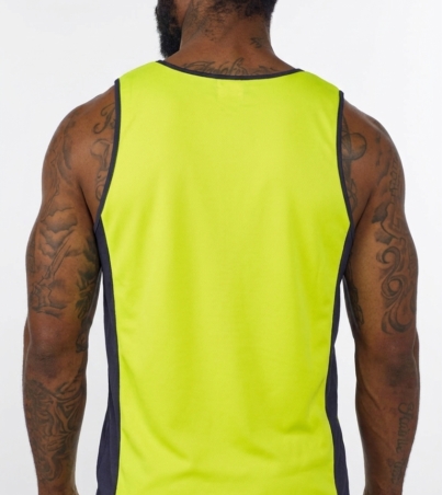 Man_standing_against_white_backg…_20260911160946