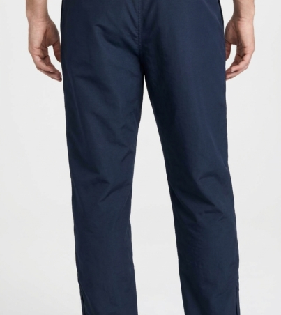 Man_wearing_athletic_pants_20260912022648