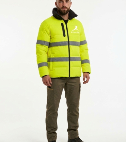 Man_wearing_yellow_puffer_jacket_20260917001646