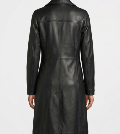 Model_wearing_black_leather_coat_20260918003314