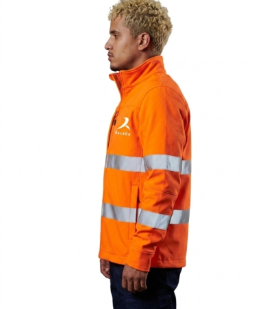 Model_wearing_high-visibility_ja…_202609020028
