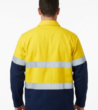 Model_wearing_high-visibility_wo…_202609020028_8