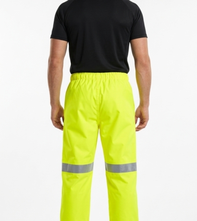 Model_wearing_safety_pants_20260912024125